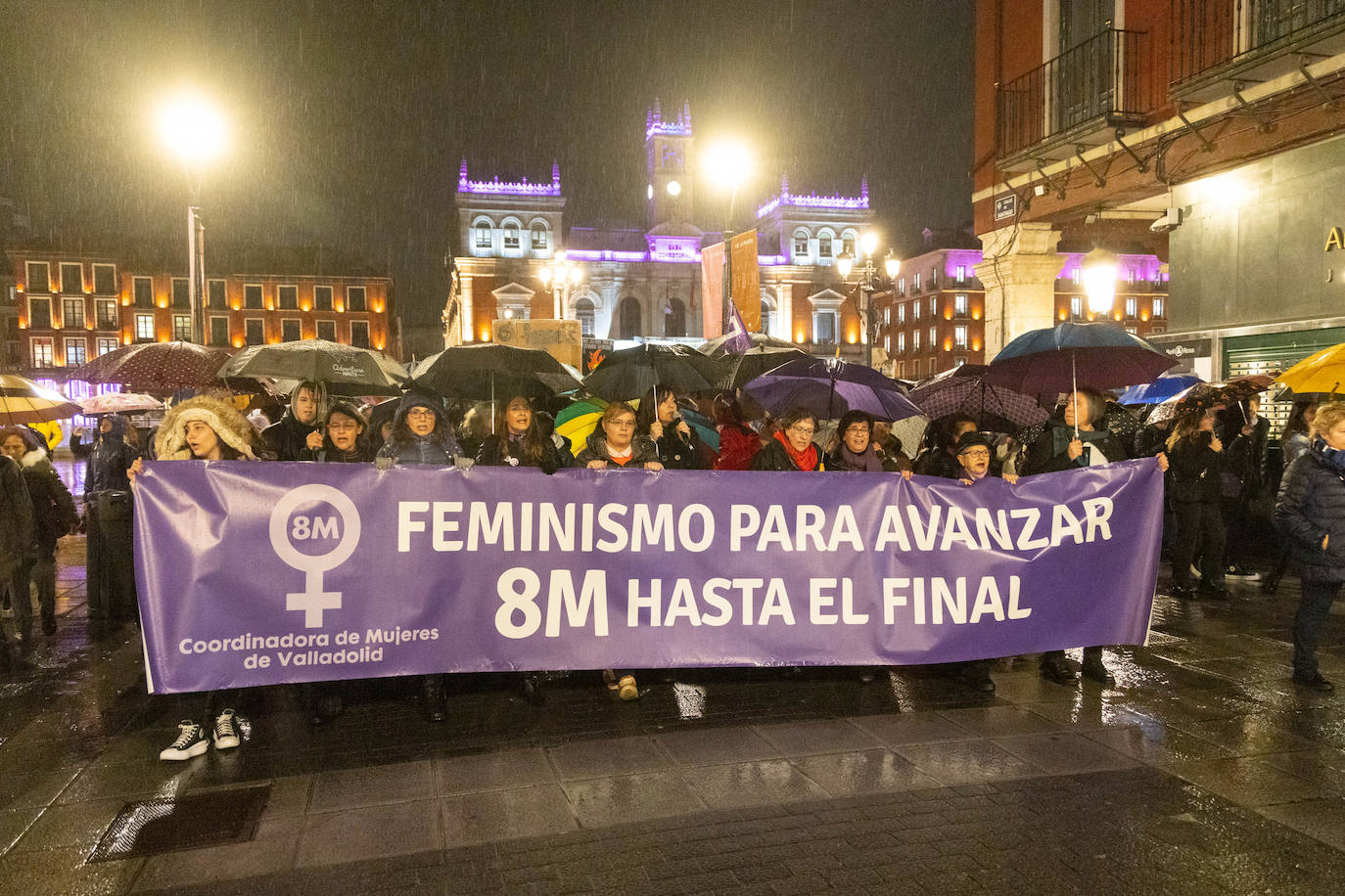 La pancarta de la Coordinadora de Mujeres de Valladolid.