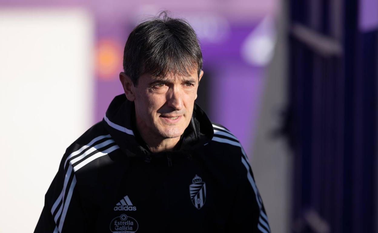 José Rojo 'Pacheta', entrenador del Real Valladolid.