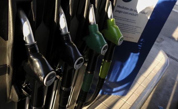 Los consejos de la DGT para gastar menos combustible