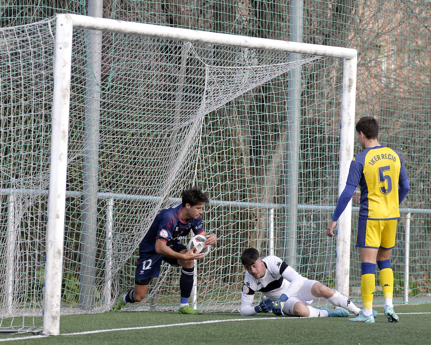 Partido entre el Alcorcón B y la Gimnástica Segoviana.