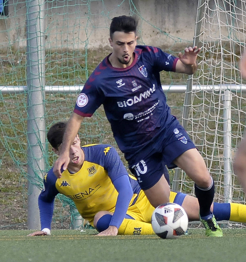 Partido entre el Alcorcón B y la Gimnástica Segoviana.