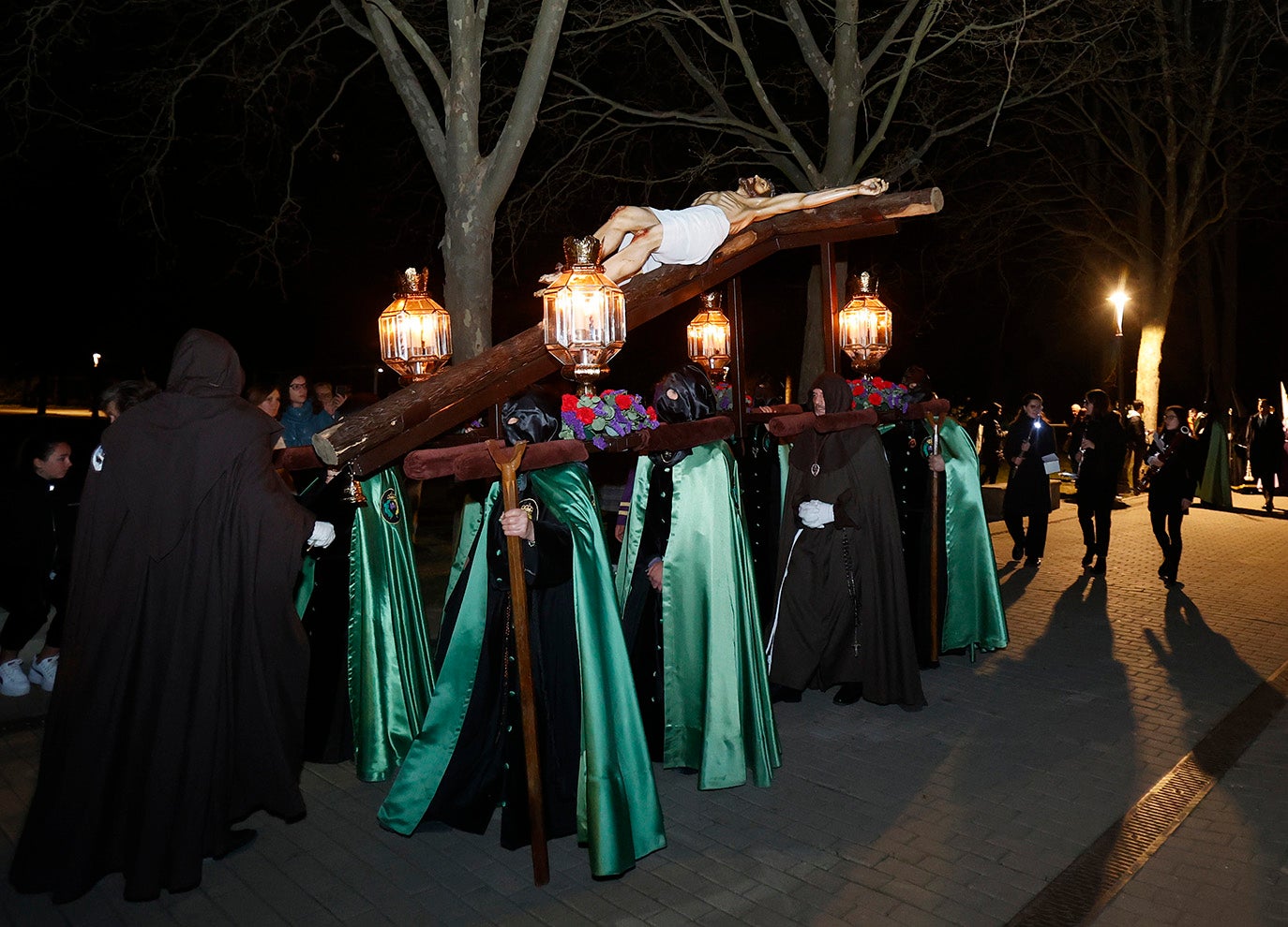 Procesión de Luz y Tinieblas