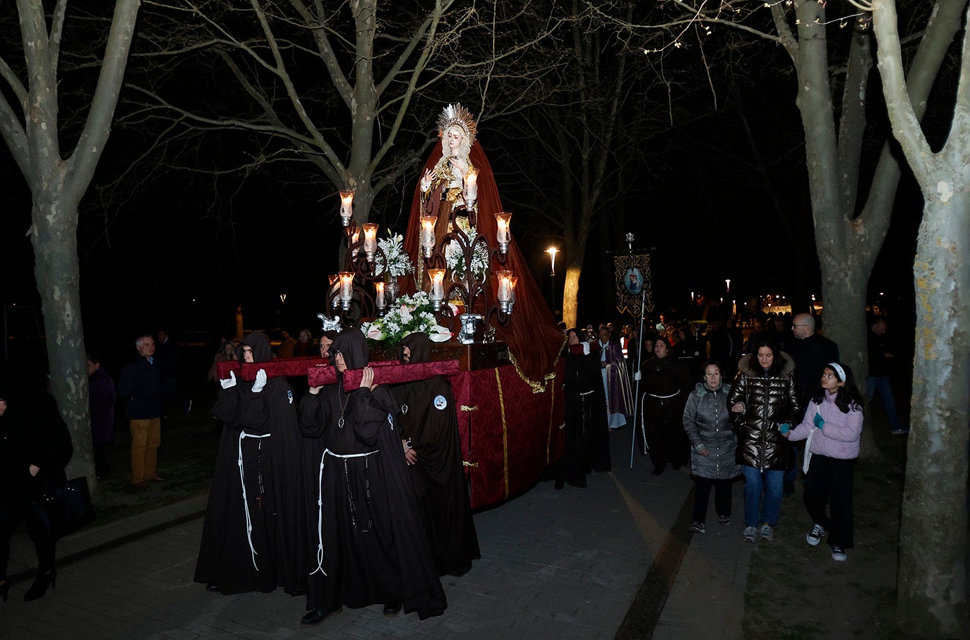 Procesión de Luz y Tinieblas