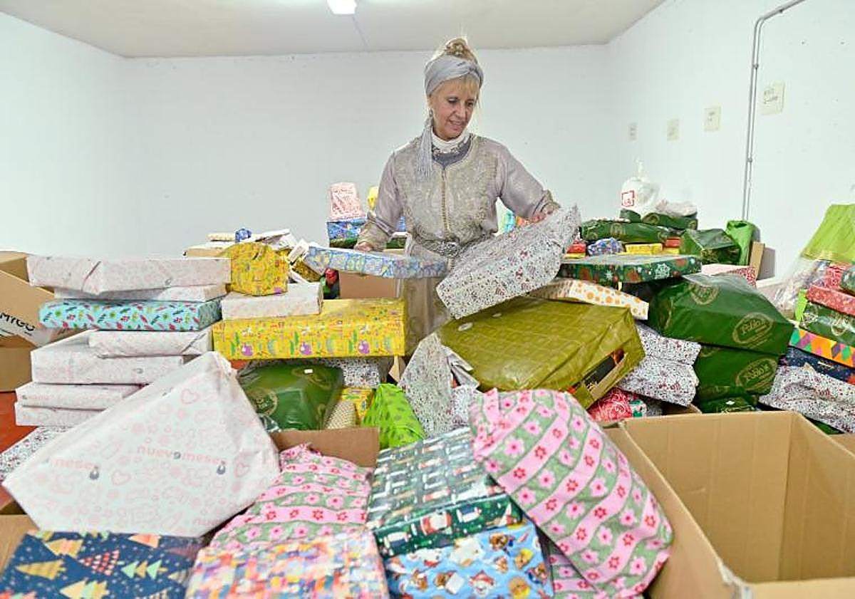 Imagen principal - Tres mil juguetes para trescientos niños de Valladolid