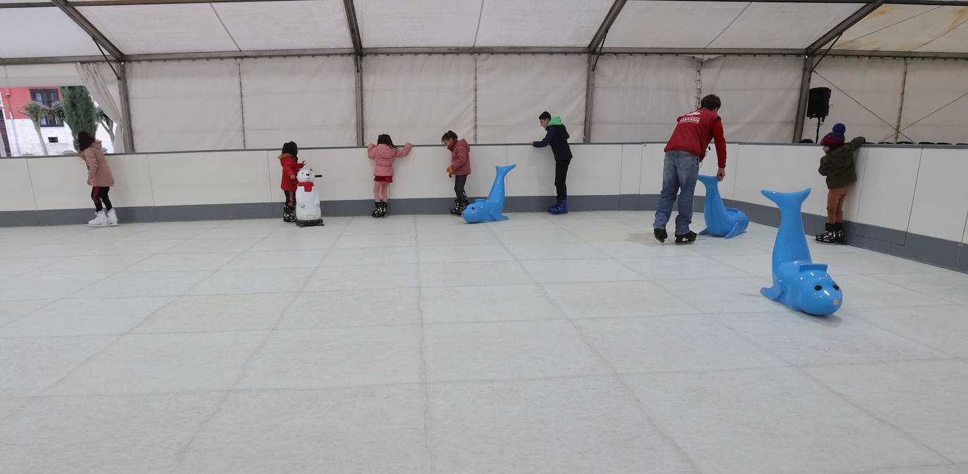 Sigue la Navidad en Palencia con la pista de hielo