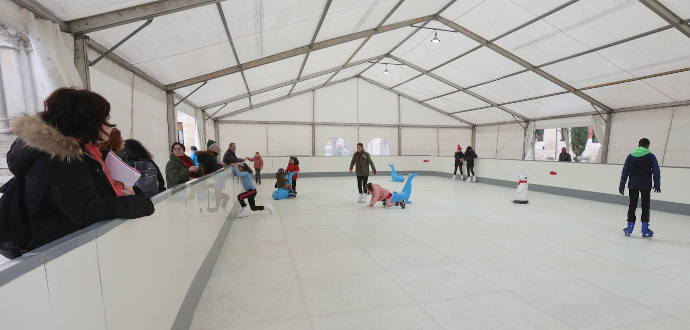 Sigue la Navidad en Palencia con la pista de hielo