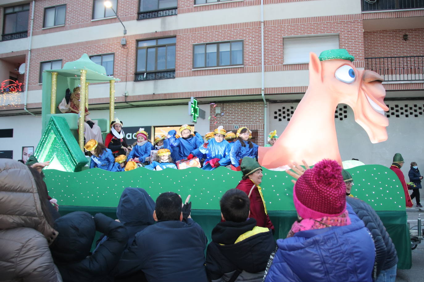 La Cabalgata de Reyes de Cuéllar, en imágenes