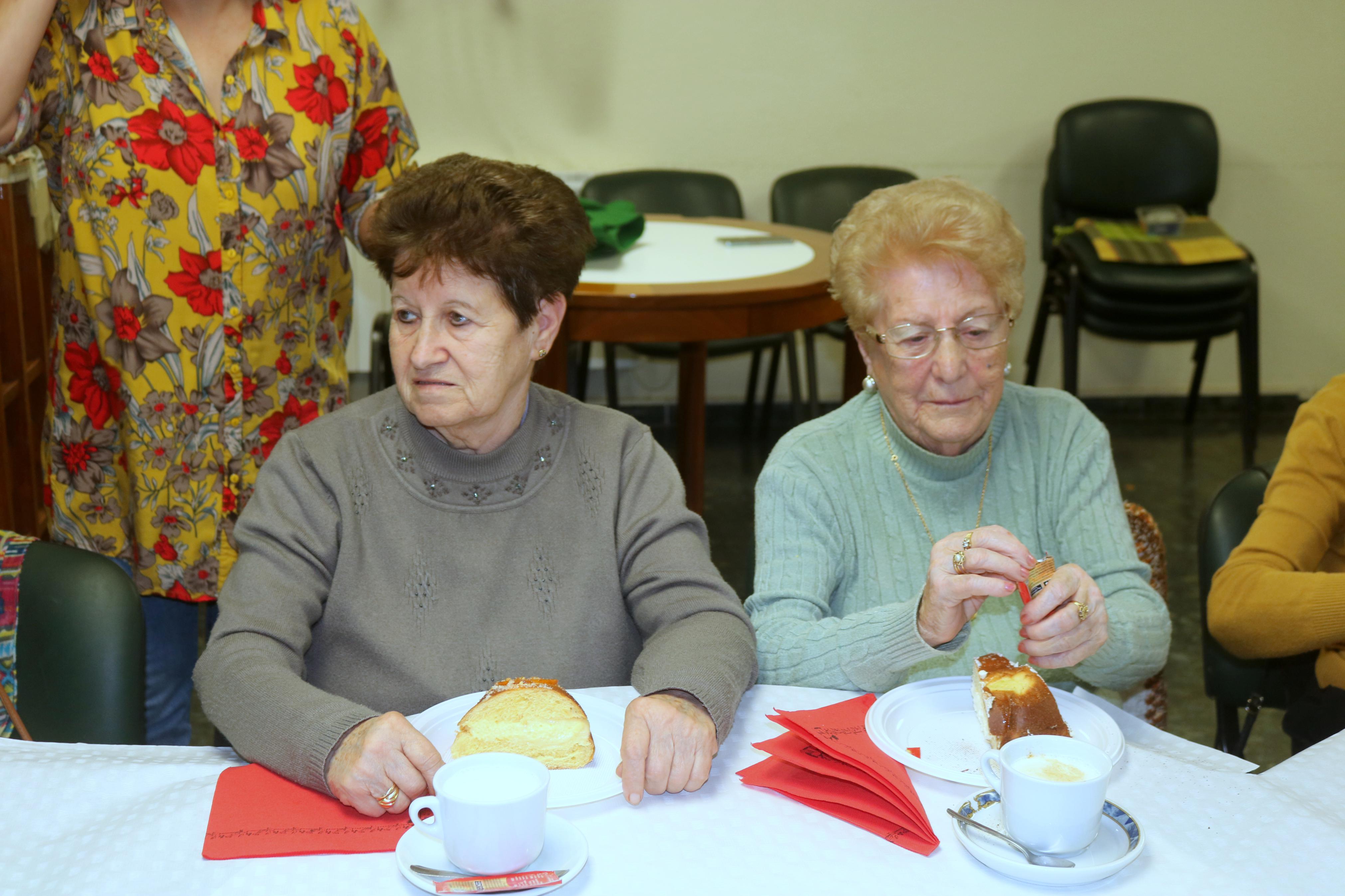 Los Jubilados de Baltanás brindan por el Nuevo Año