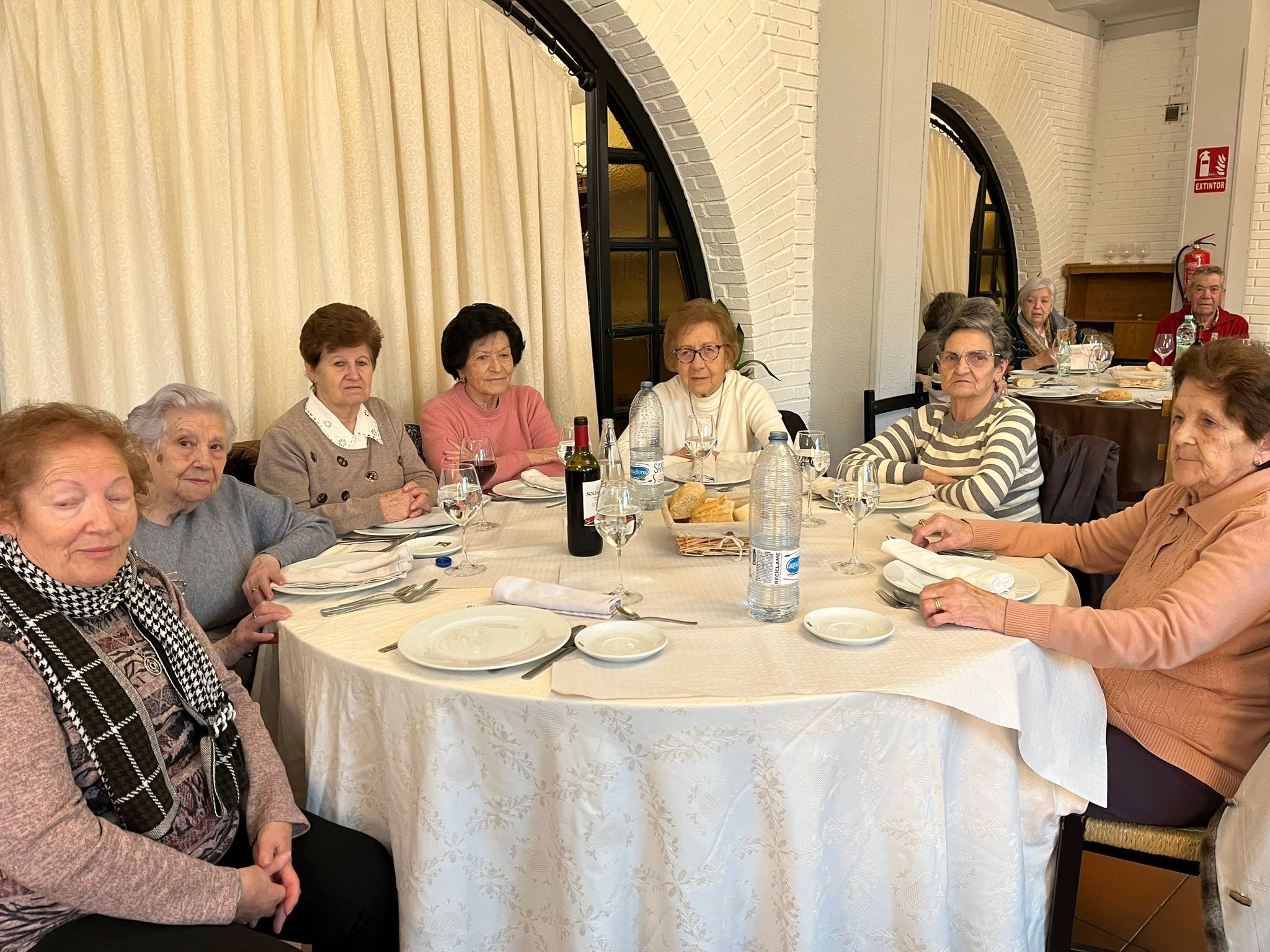 Los Jubilados de Baltanás brindan por el Nuevo Año