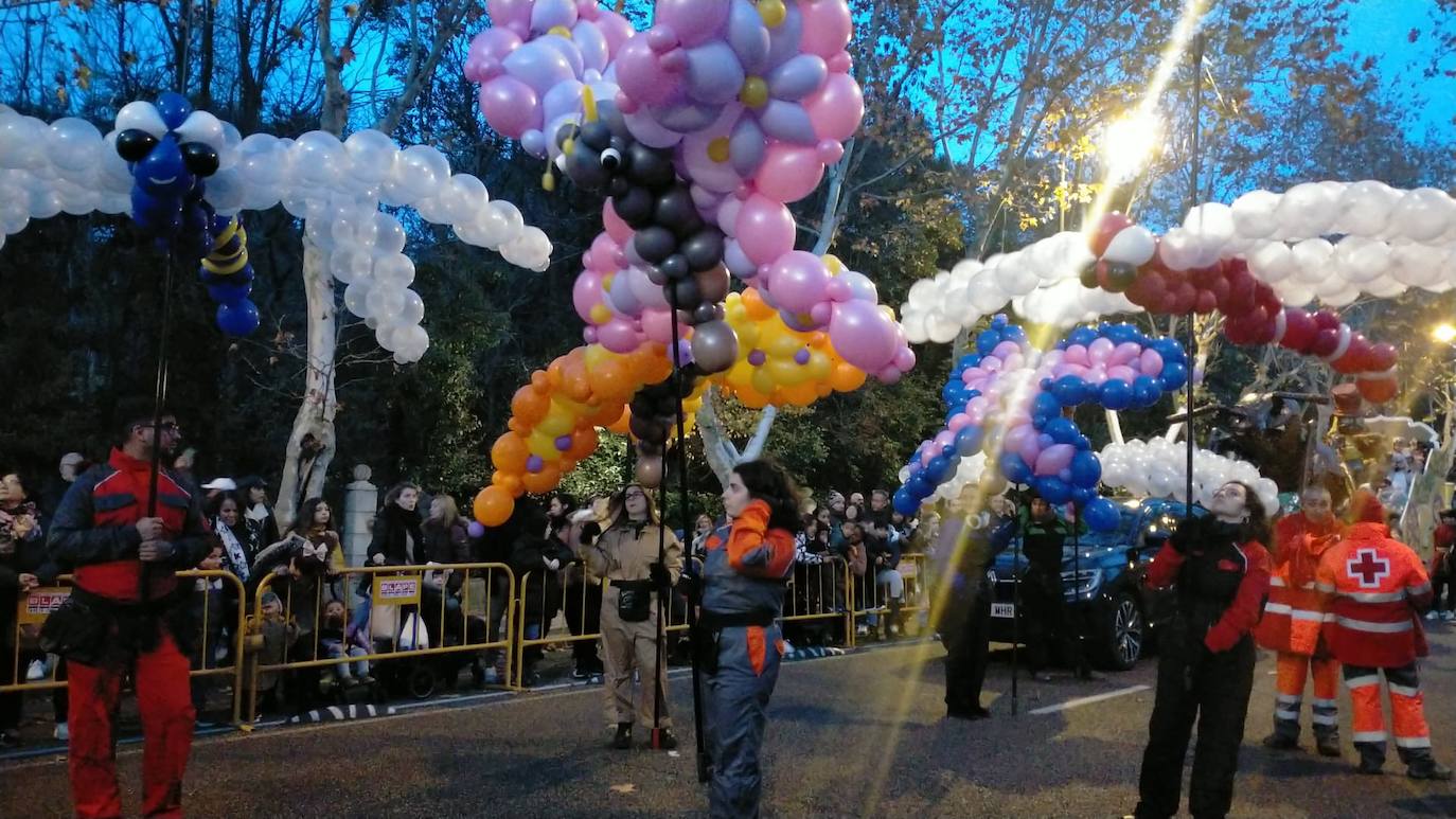 Las imágenes de la cabalgata de los Reyes Magos en Valladolid (4/4)