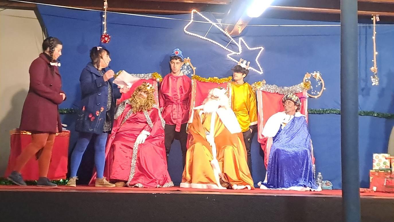 Presentación de los Magos de Oriente en Villardefrades.
