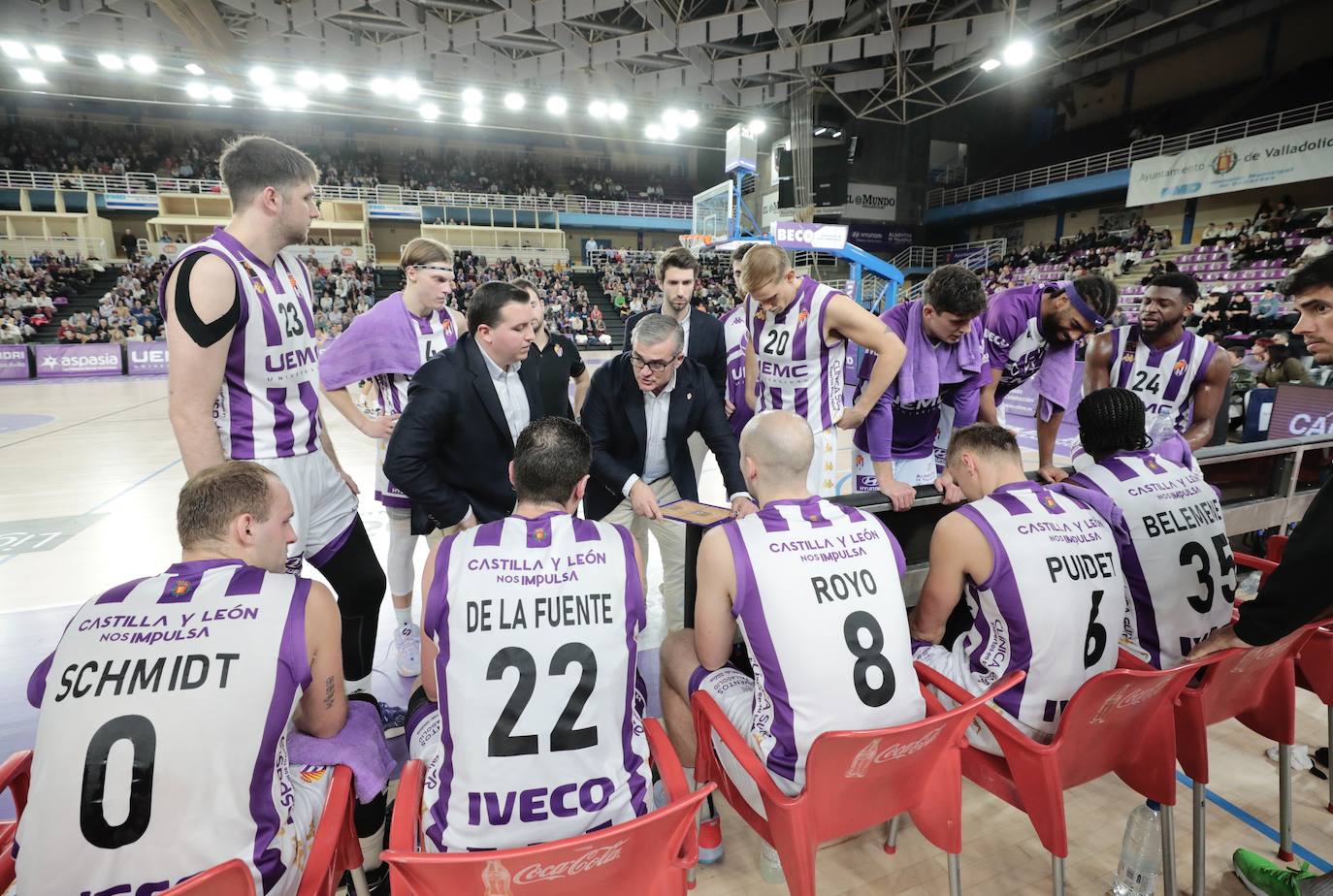 Las imágenes del partido del Real Valladolid Baloncesto contra el Fuenlabrada