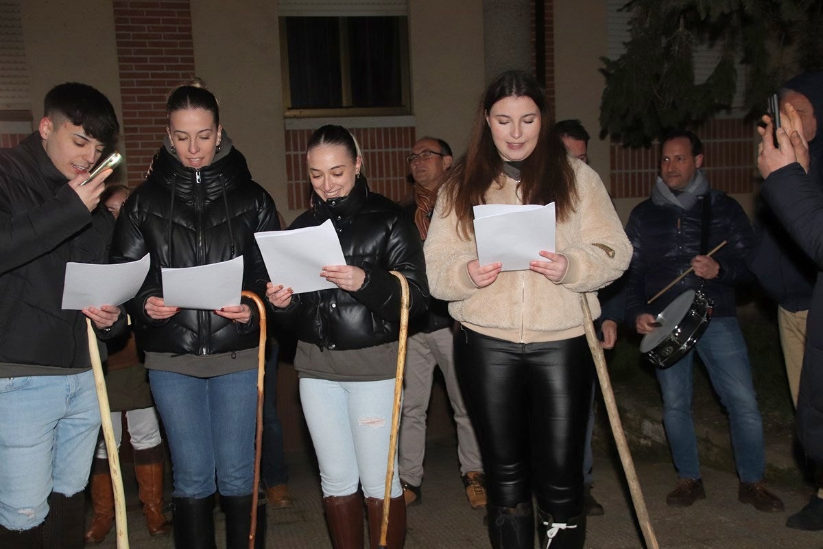 Los Quintos de Torquemada cantan las tradicionales redes