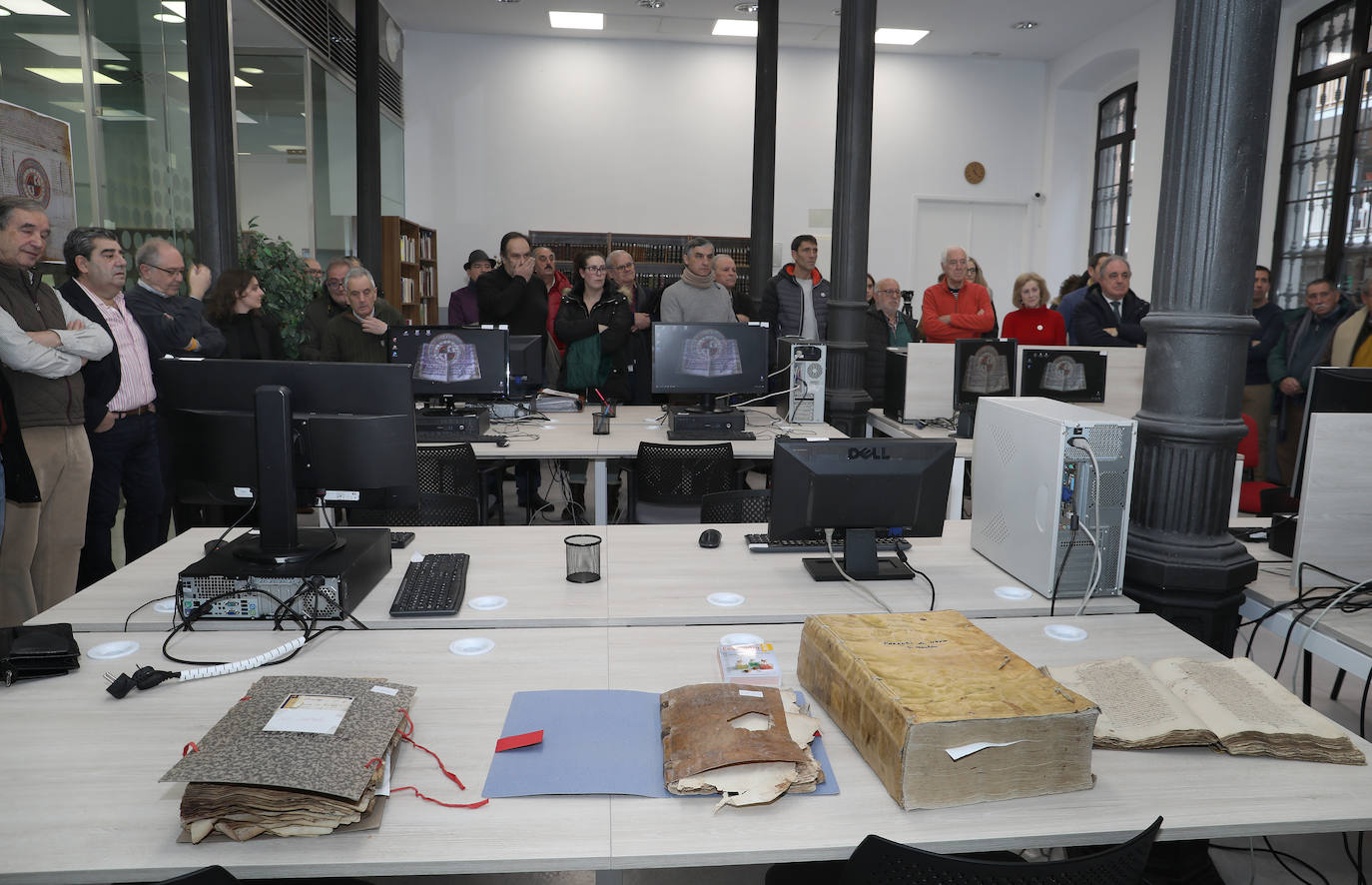 El Archivo Diocesano ofrece su valiosa información a Palencia