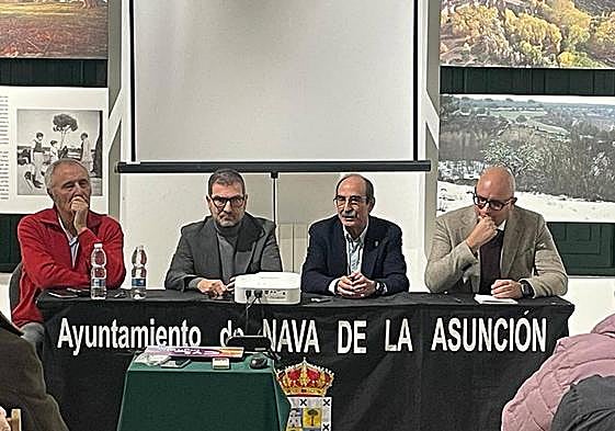 Reunión del jurado del premio de poesía Jaime Gil de Biedma.