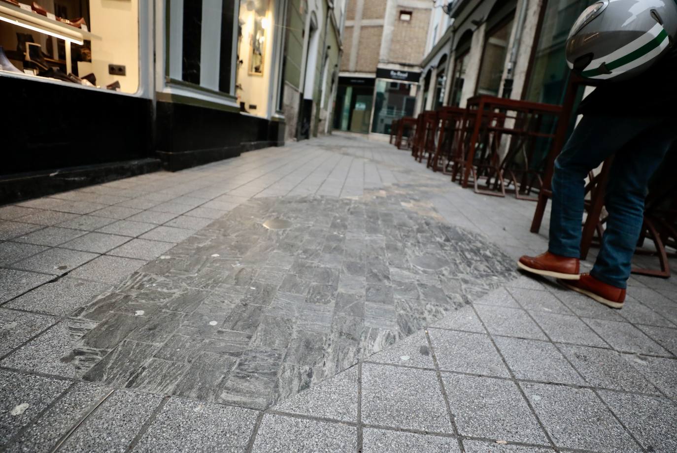 Un paseo en imágenes por la calle Sierpe