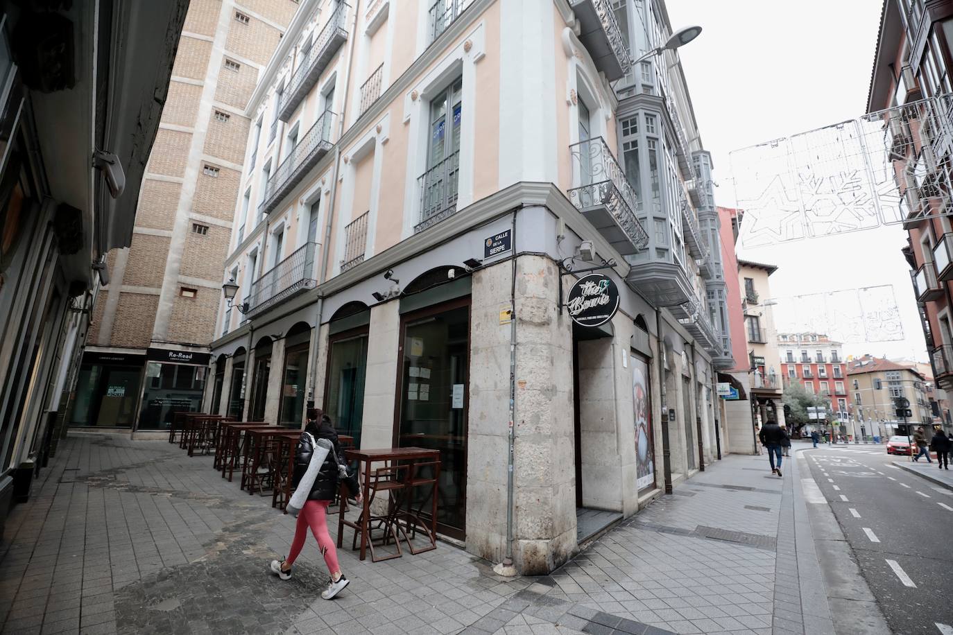 Un paseo en imágenes por la calle Sierpe