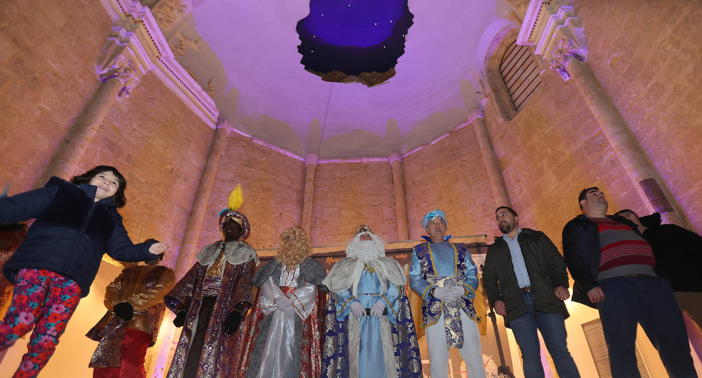 Los Reyes Magos se despiden en Becerril