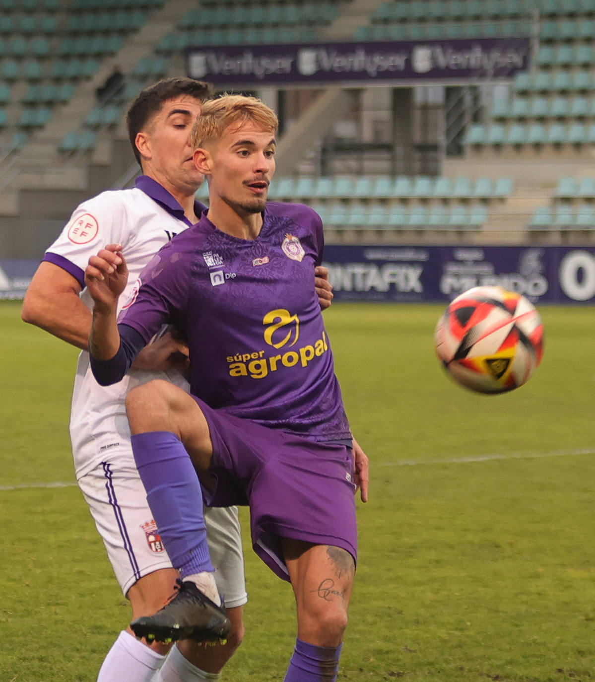 El Palencia CF se lleva el derbi en La Balastera