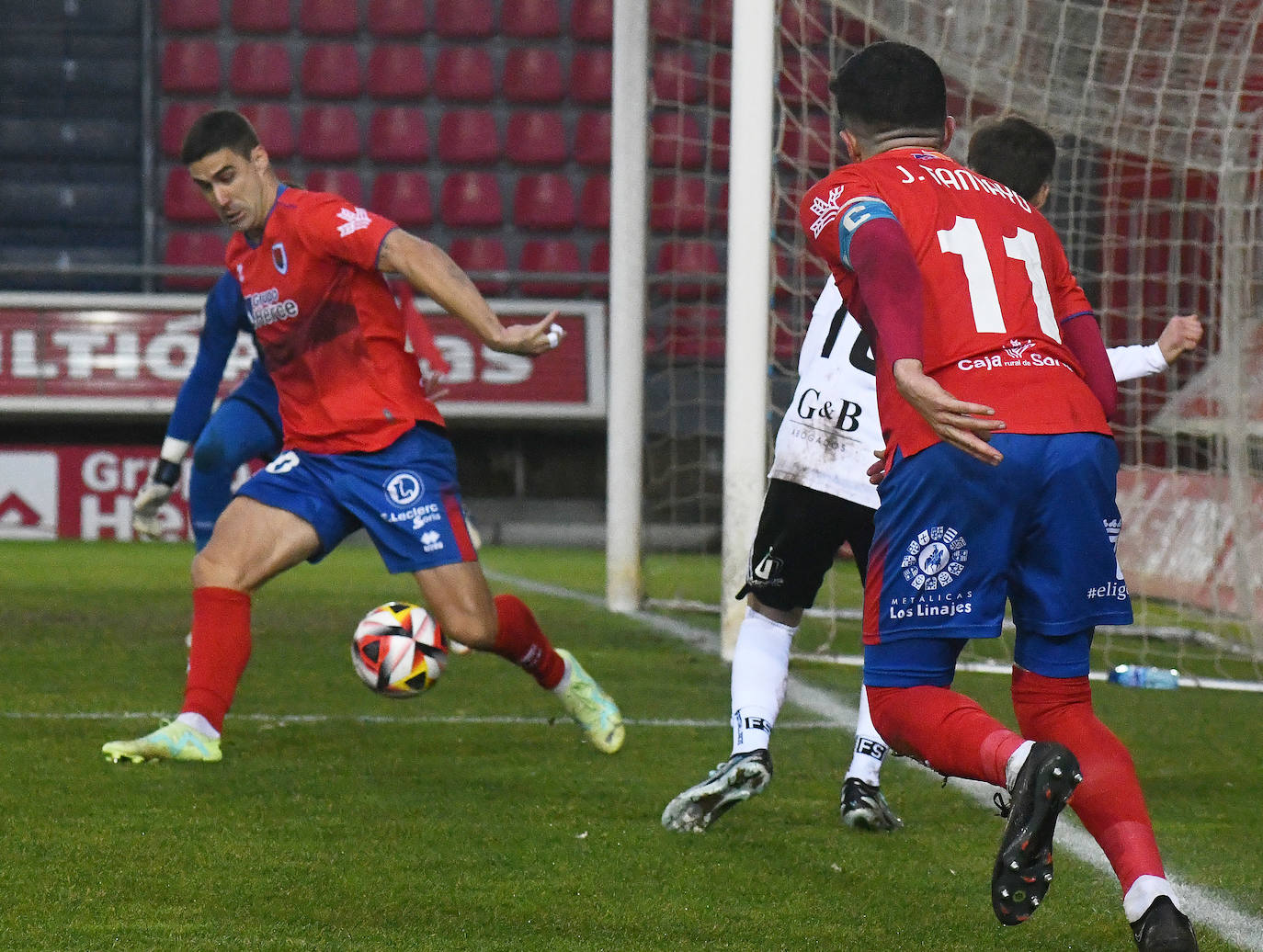 La derrota de la Segoviana en Soria, en imágenes