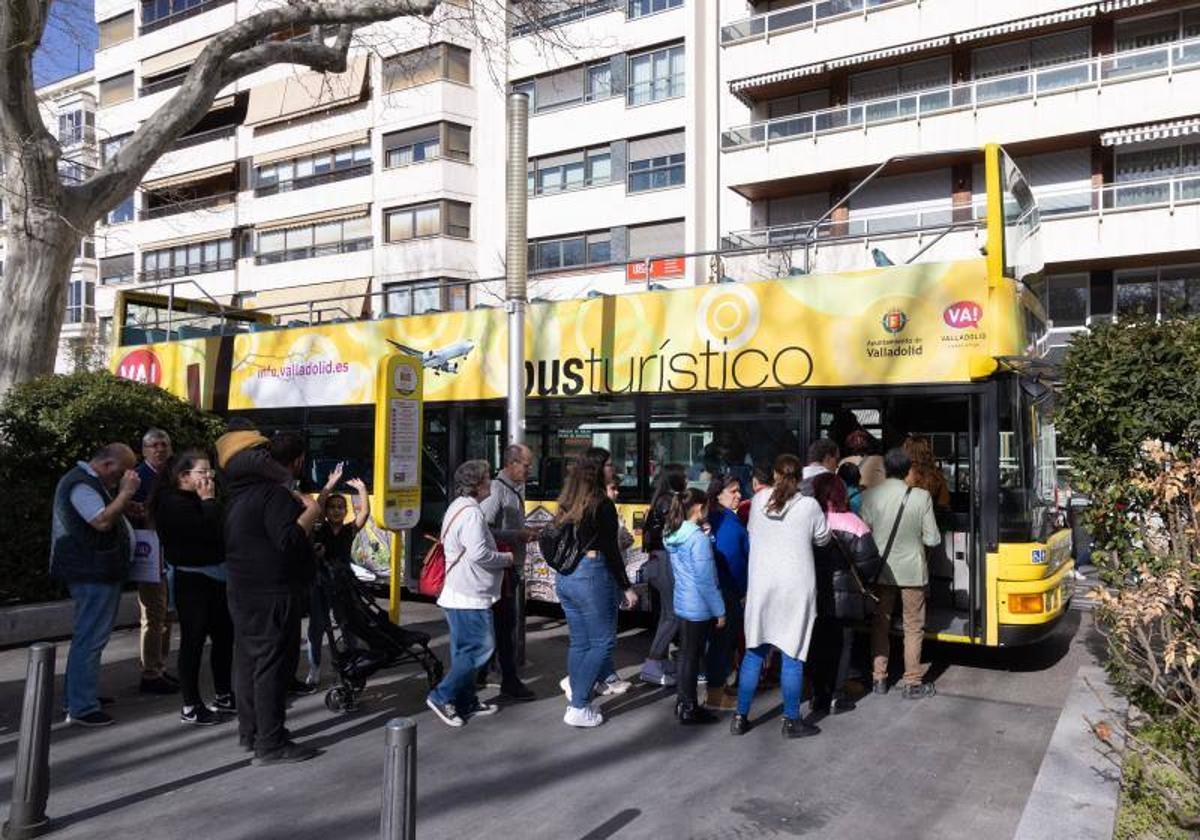 Bus turístico que en la actualidad opera en Valladolid.