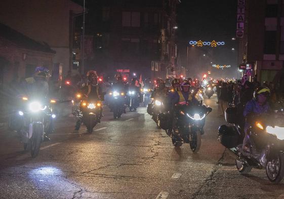 Desfile de antorchas con motivo de la última edición de La Leyenda Continúa.