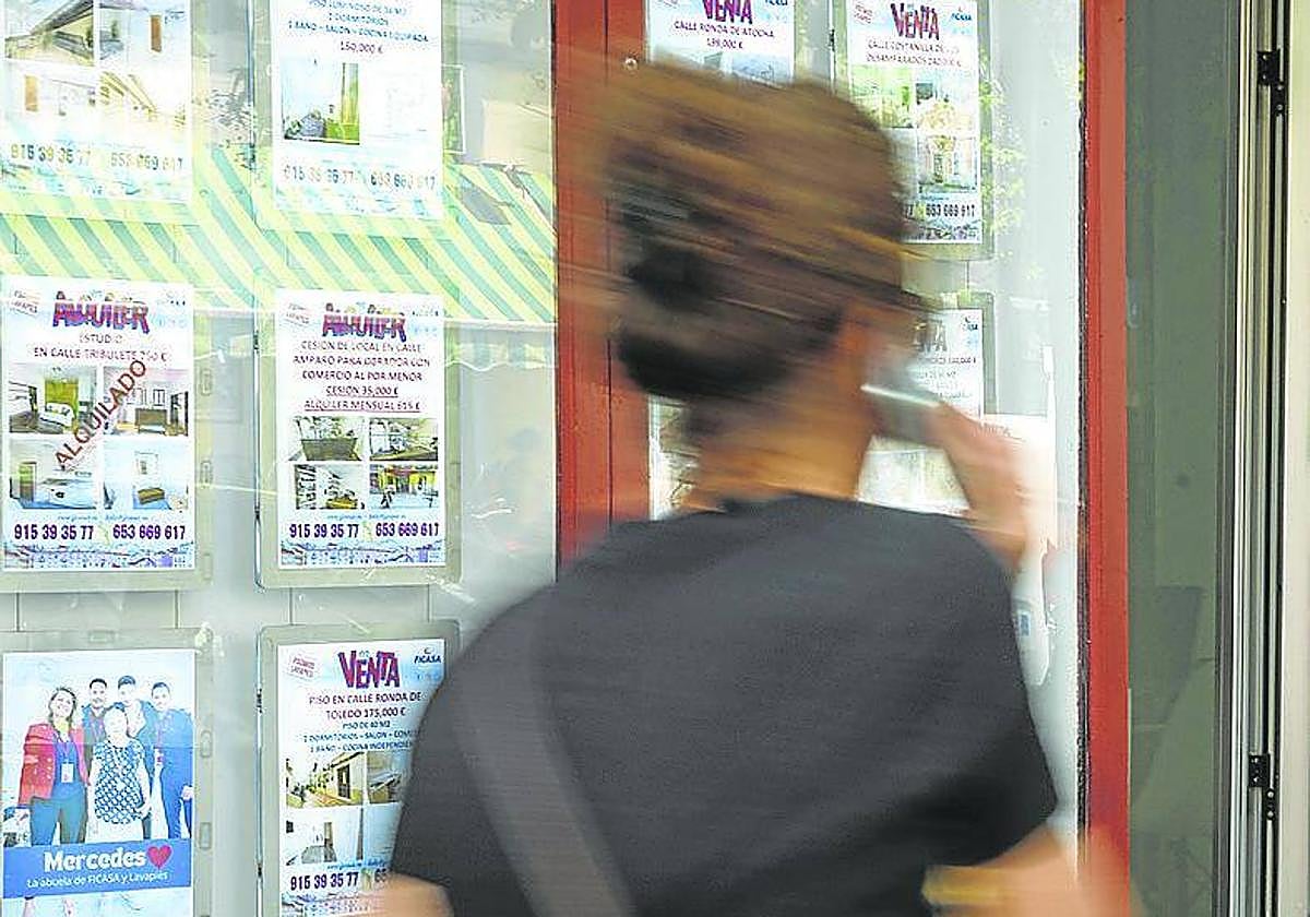 Los jóvenes constituyen 250 hipotecas sobre viviendas con el aval de la Junta