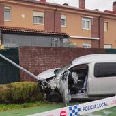 Un muerto tras empotrarse contra un coche y una farola en La Cistérniga