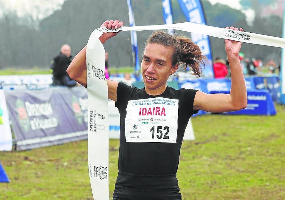 Idaira Prieto cruza la línea de meta el otro día en Valladolid.