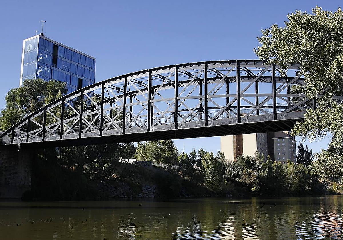 Puente Colgante en Valladolid.