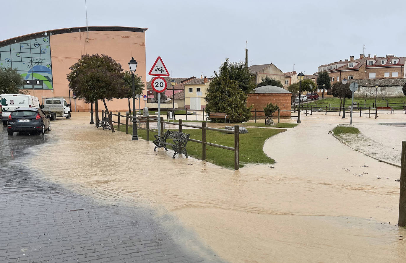 La inundación en Valverde del Majano, en imágenes