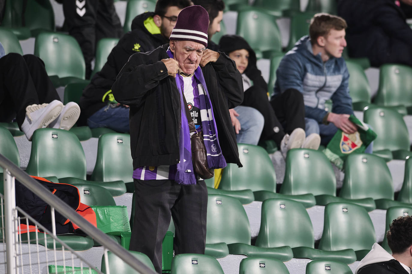 Las imágenes del partido Elche-Real Valladolid