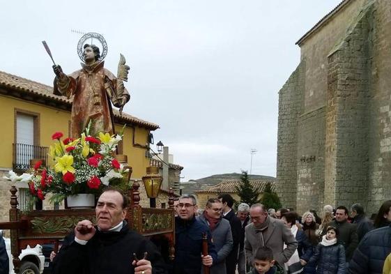 Procesión este lunes por las calles del pueblo.