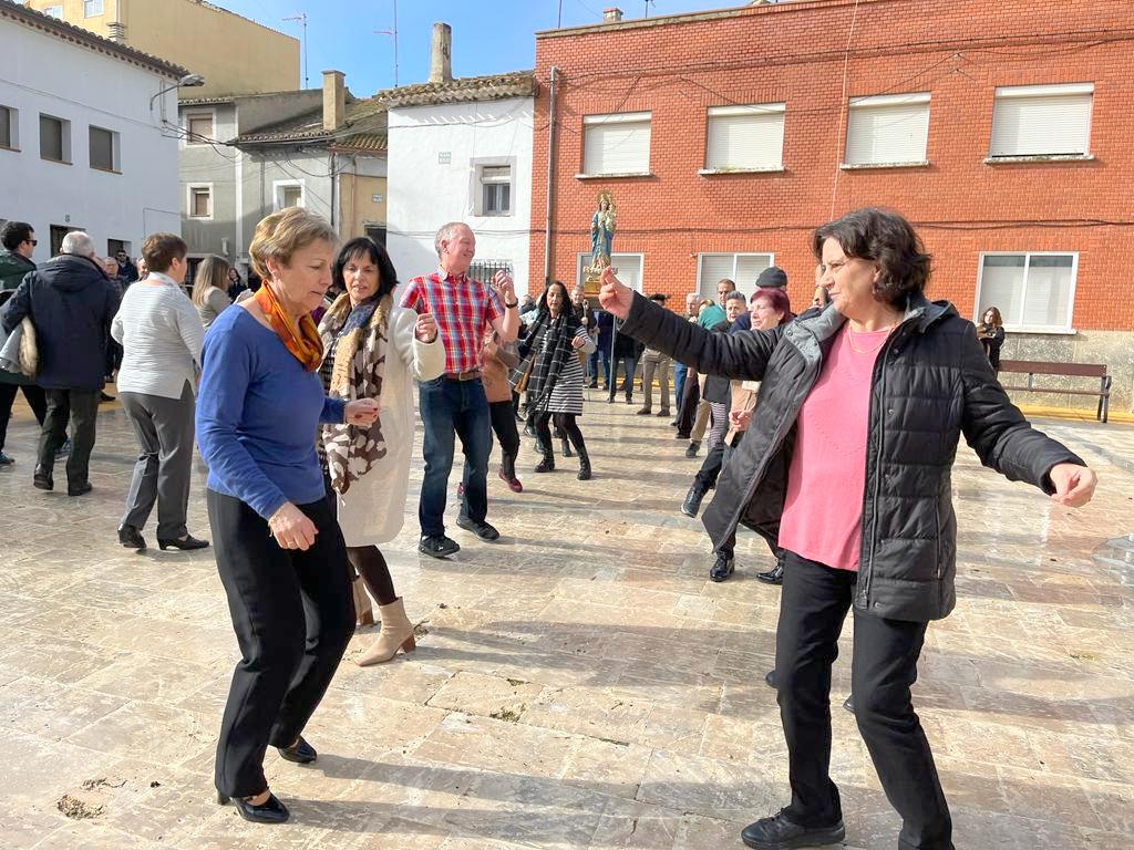 Cevico Navero danza a su Patrona