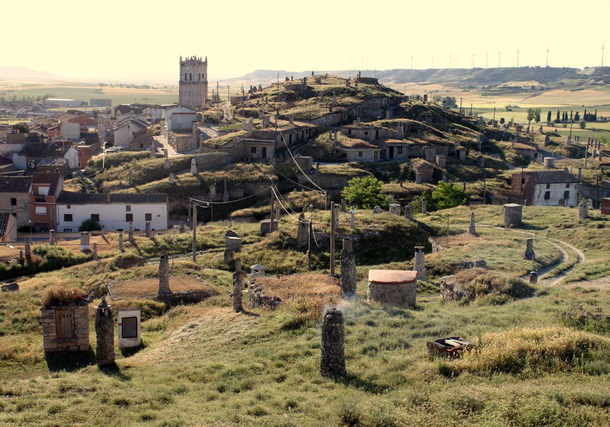 Barrio de bodegas de Baltanás.