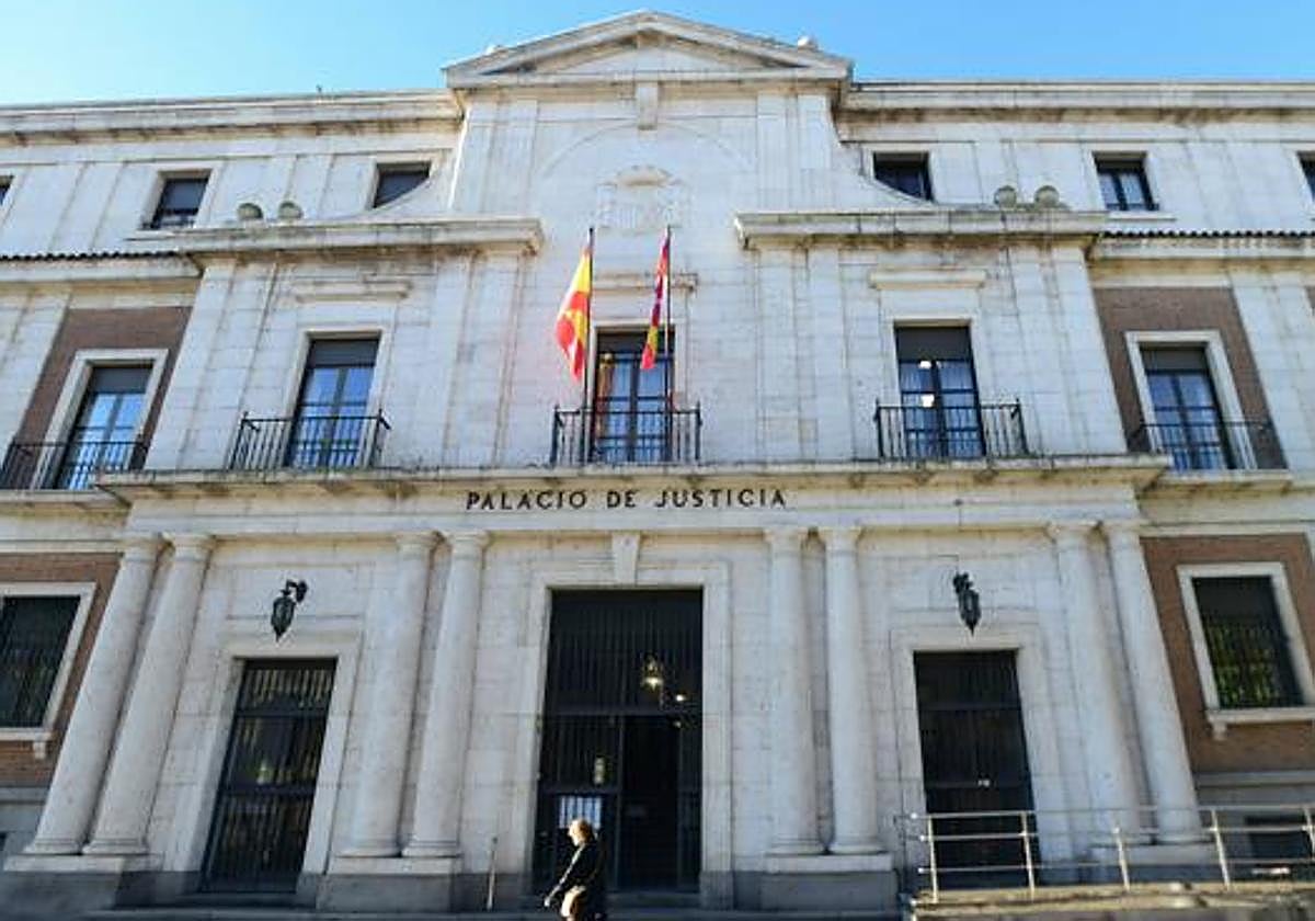Fachada de la Audiencia de Valladolid, en una imagen de archivo.