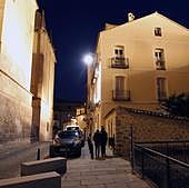 La Policía Local aborta una fiesta masiva en un piso y los vecinos piden sanciones