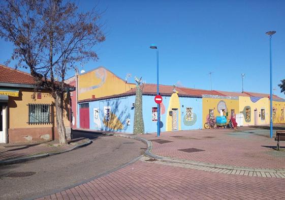 Casas pintadas en las calles Monegros y Baztan, del barrio España.