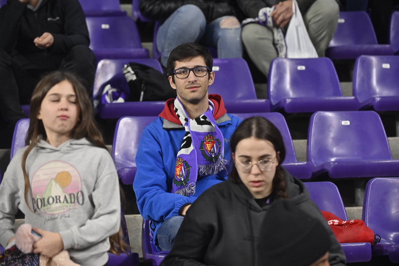 Búscate en la grada del estadio José Zorrilla (2 de 3)