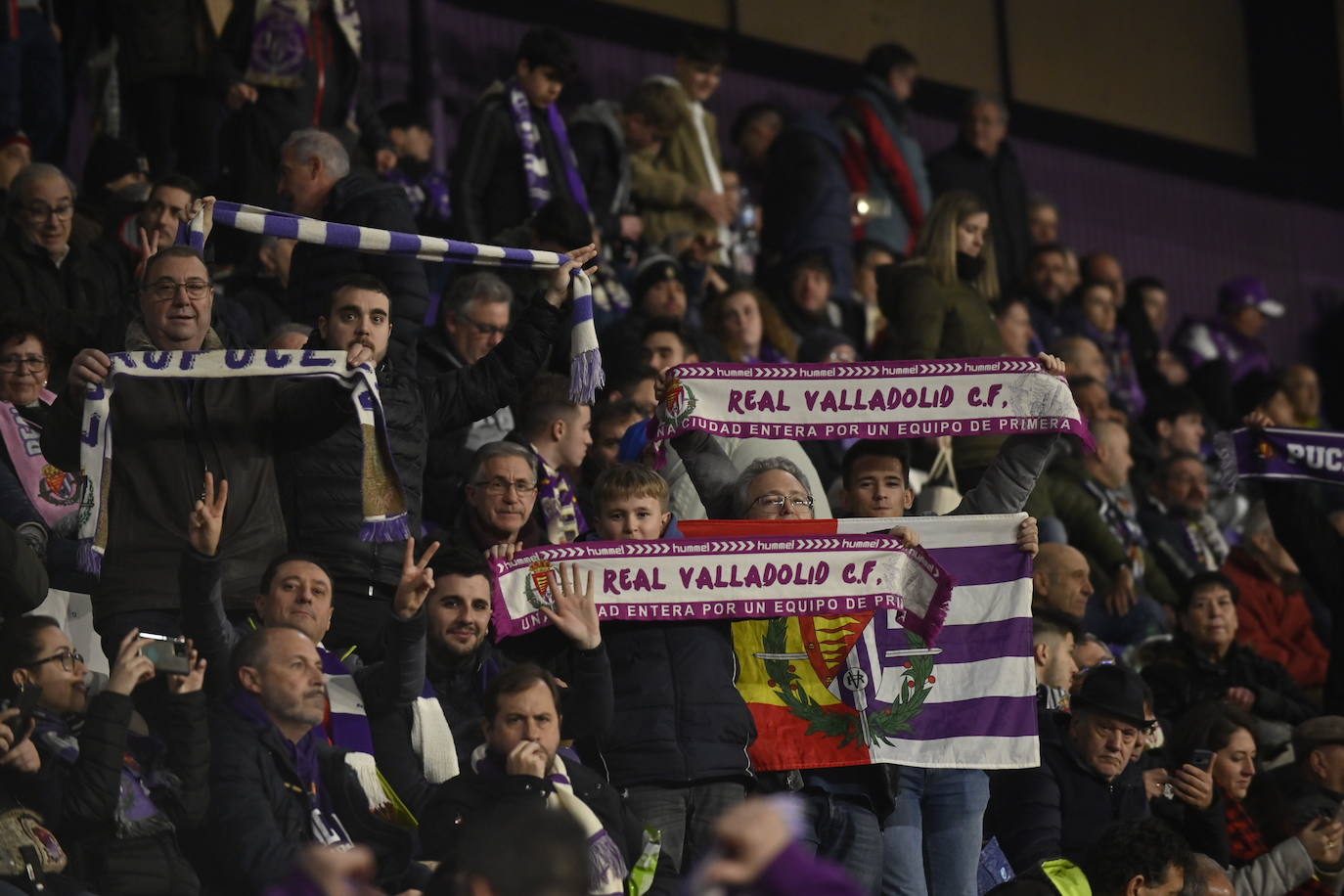 Búscate en la grada del Estadio José Zorrilla (3 de 3)