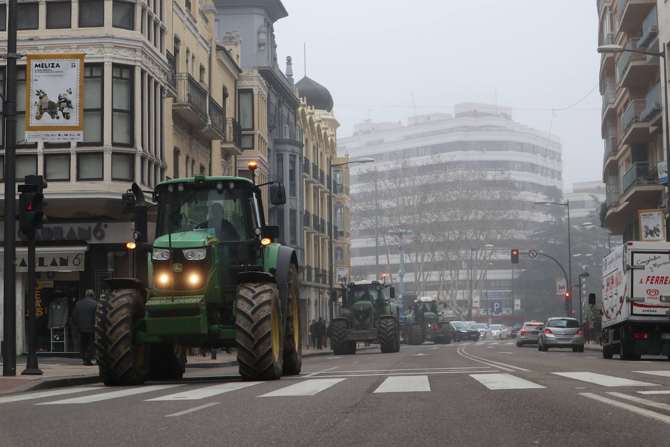 Los agricultores protestan con una tractorada en Zamora