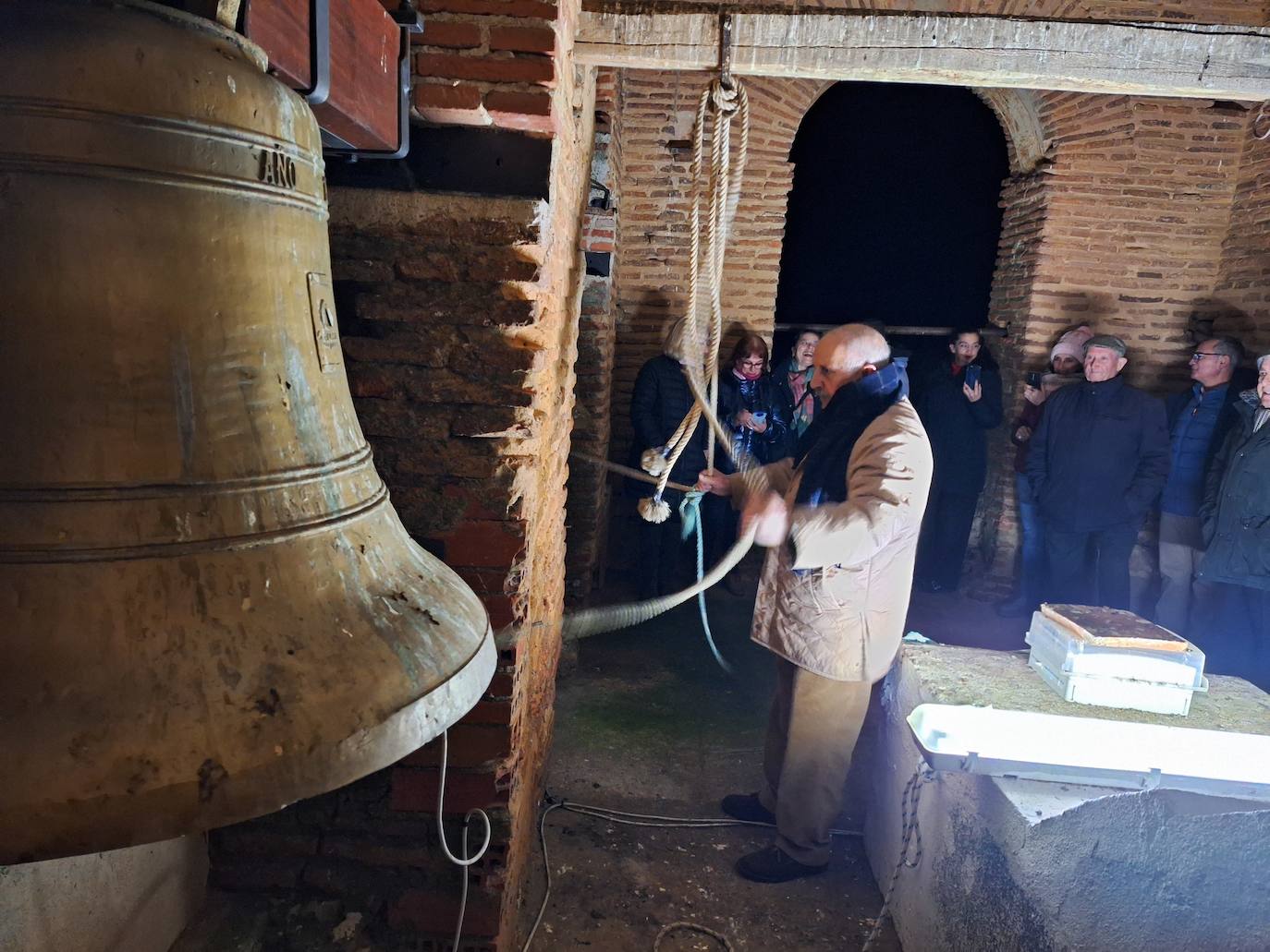 Los vecinos de Santa Eufemia tocan las campanas para ahuyentar los nublados