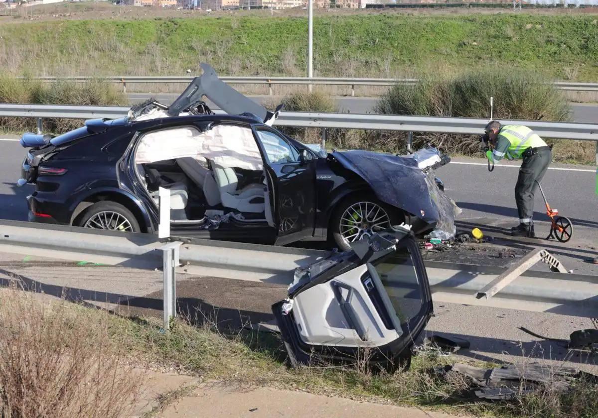 El vehículo en el lugar del accidente.