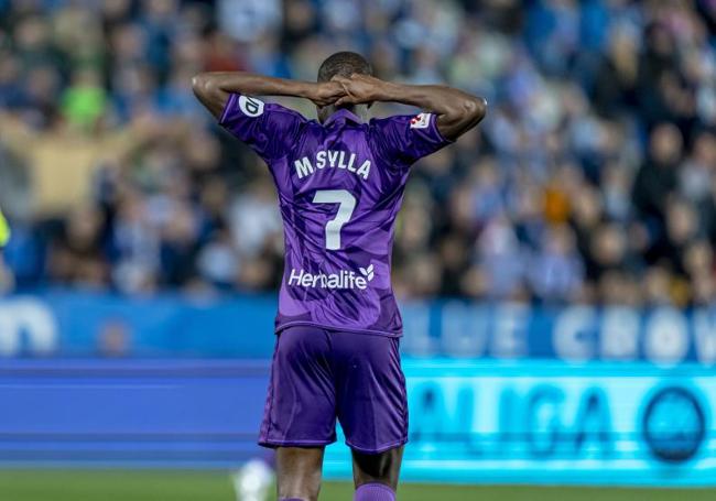 Sylla se lamenta tras una jugada durante el último partido del Real Valladolid en Leganés