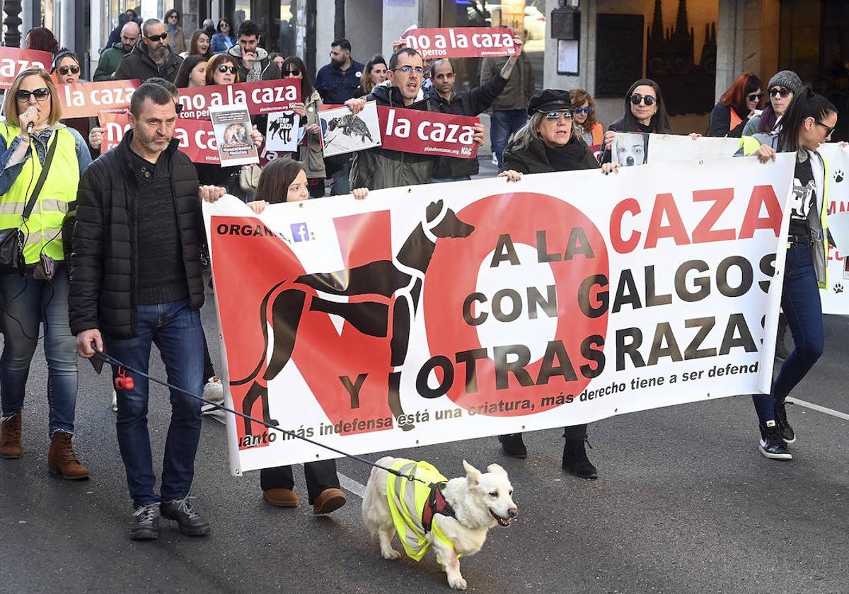 Protesta, esta mañana, por las calles de Burgos.