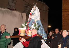 Procesión de la Virgen de las Candelas en Cuéllar.