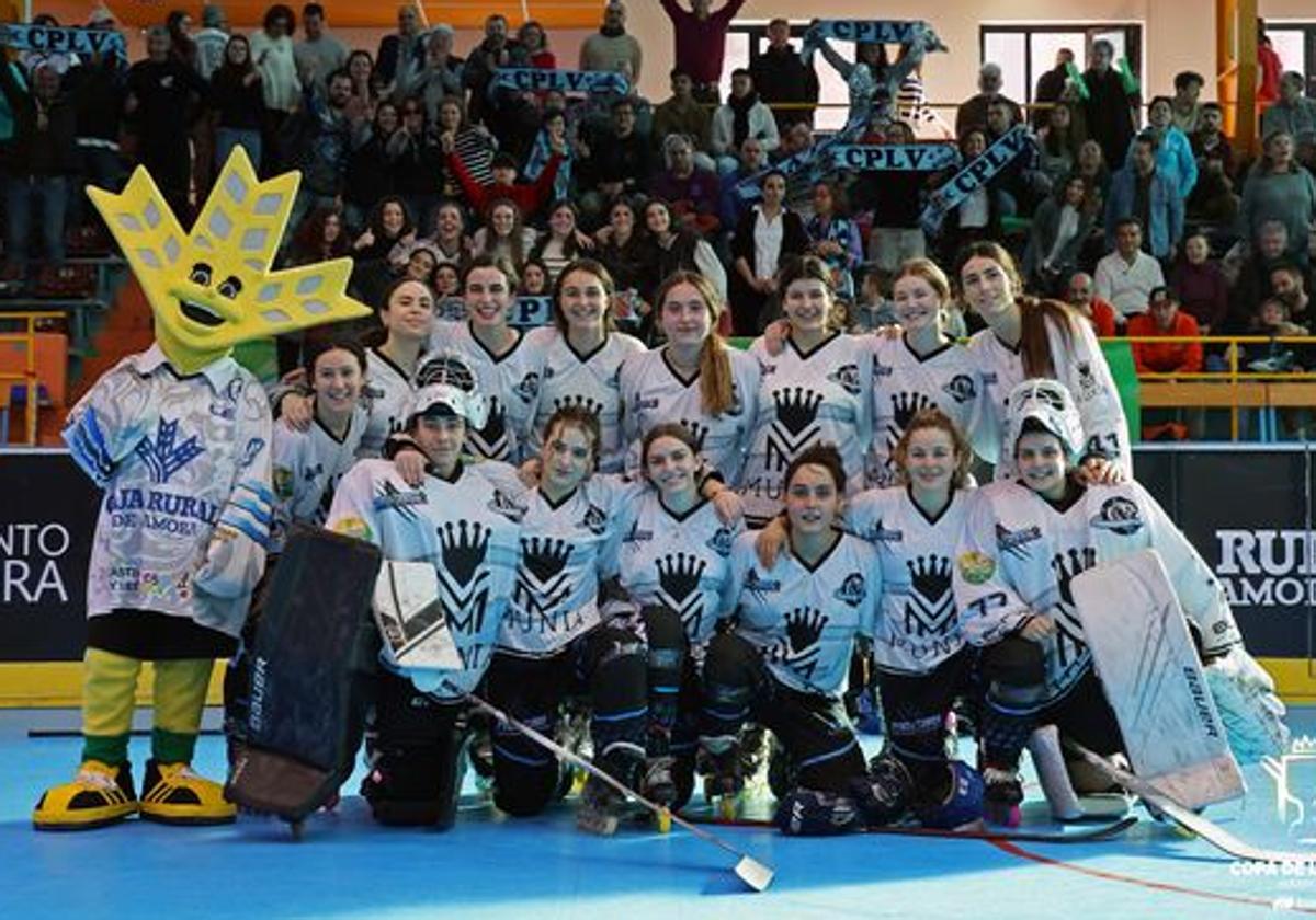 Plantilla del Munia Panteras que se ha proclamado campeona de Copa.