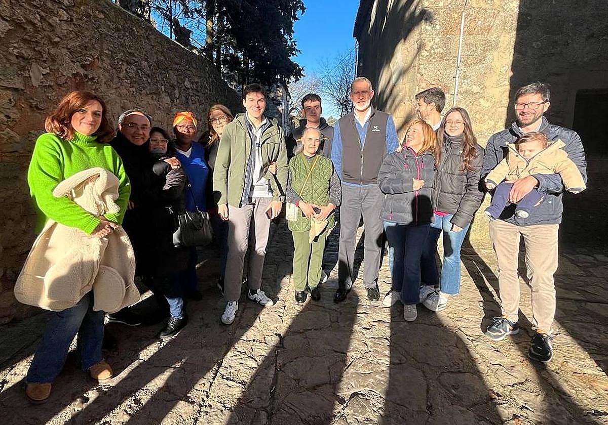 El Rey visitó este sábado de forma privada la localidad soriana de Medinaceli con un grupo de amigos.