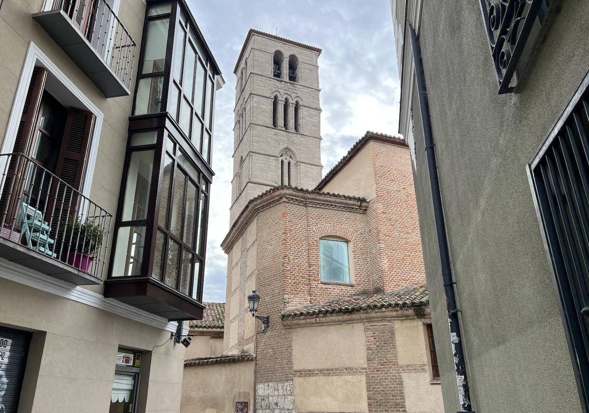 Imagen principal - La iglesia donde fue bautizado el poeta vallisoletano José Zorrilla