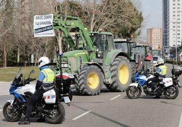 Horarios y recomendaciones de la Policía para evitar atascos por la tractorada de este martes